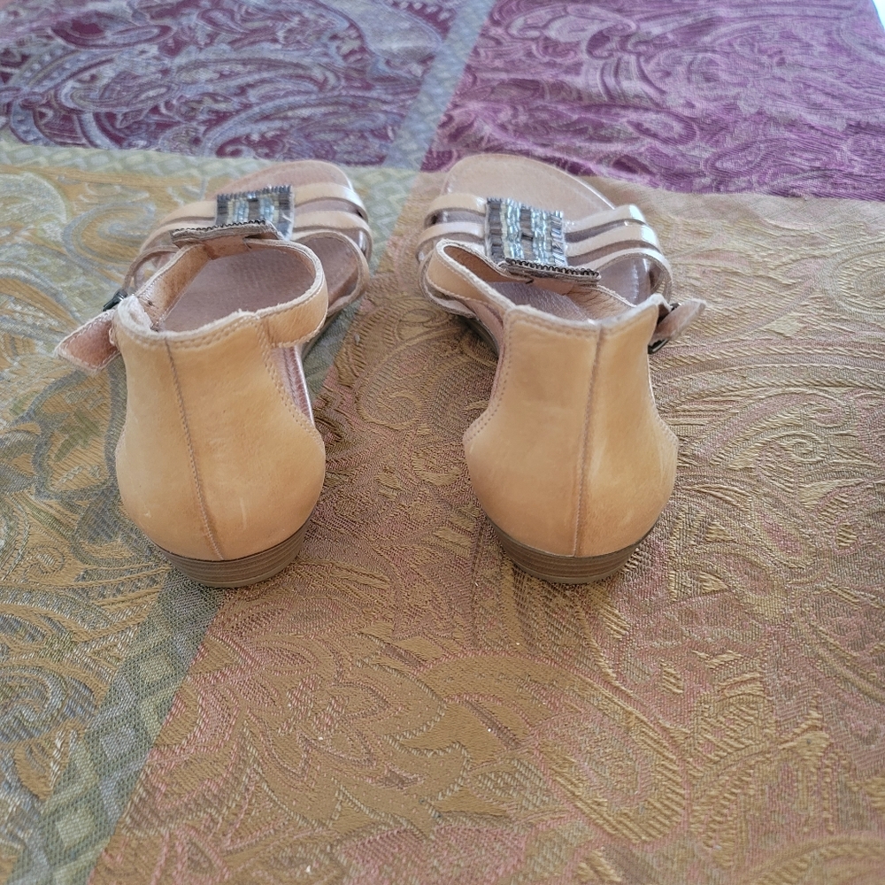 Shoes - Picture 3 of 4